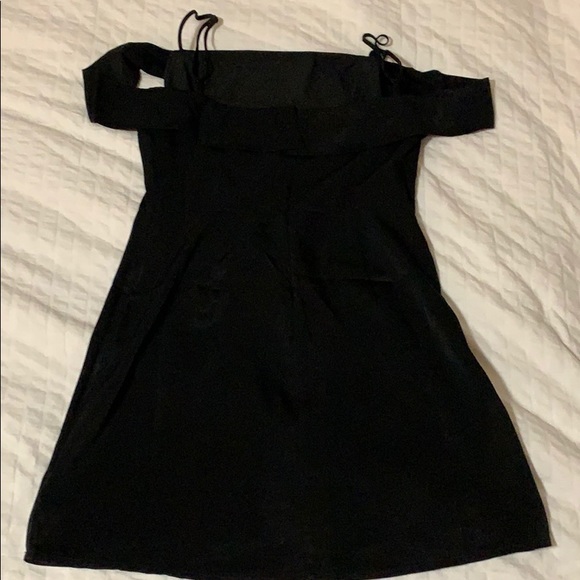 Cute black mini dress - Picture 3 of 3